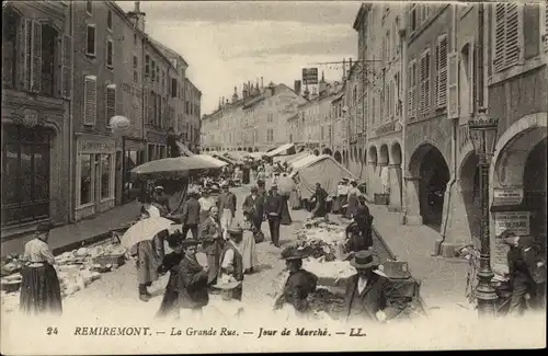 Ak Remiremont Lothringen Vosges, La Grande Rue, Jour de Marché