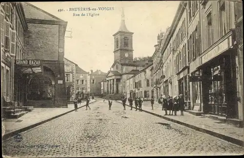 Ak Bruyères Vosges, Rue de l'Eglise