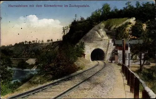 Ak Frankenberg an der Zschopau Sachsen, Harrasfelsen mit dem Körnerkreuz im Zschopautale