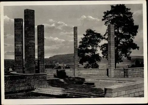 Ak Saarbrücken im Saarland, Ehrenmal für die Gefallenen des Weltkrieges 1914-1918