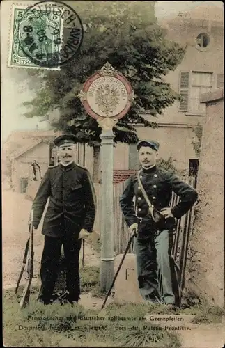 Ak Avricourt Meurthe et Moselle, Französische u. Deutsche Zollbeamte am Grenzpfeiler