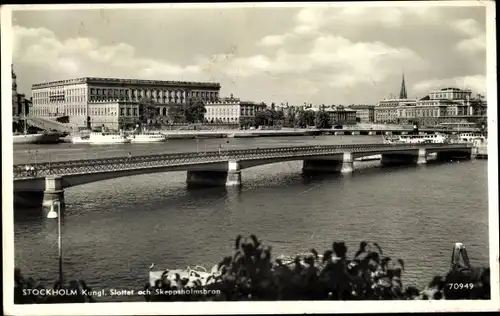 Foto Ak Stockholm Schweden, Kungl. Slottet, Skeppsholmsbron