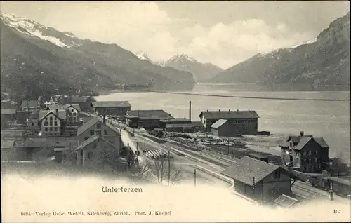 Ak Quarten Kanton St Gallen, Blick auf den Ort, Bahnhof, Gleisseite