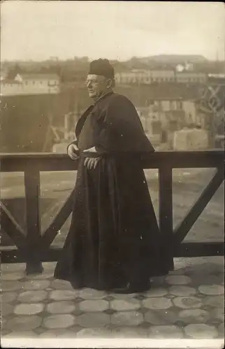 Foto Ak Fribourg Freiburg Stadt Schweiz, Geistlicher, Portrait