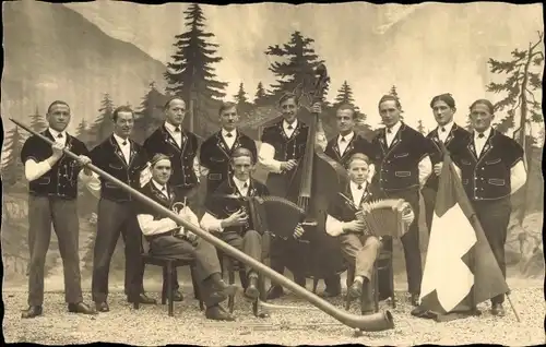 Foto Ak Bern Stadt Schweiz, I. Schweiz. Original Jodler Ländlerkapelle Edelweiss, Trachten, Alphorn