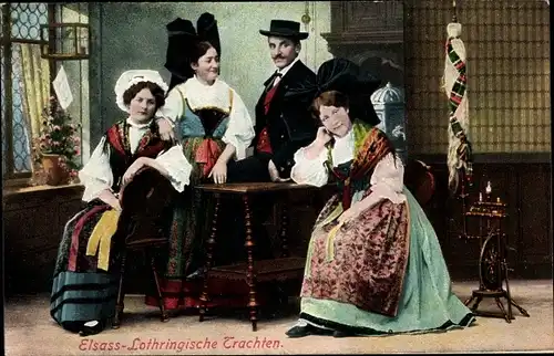 Ak Elsass Lothringische Trachten, Mann, Frauen, Spinnrad