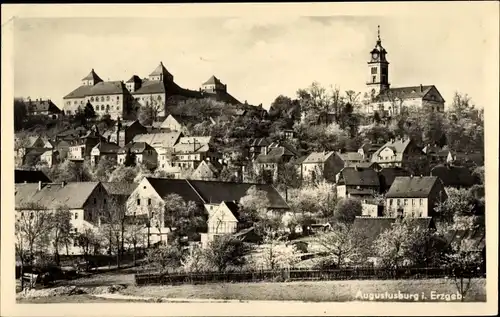 Ak Augustusburg im Erzgebirge, Stadtblick mit Kirche und Burg