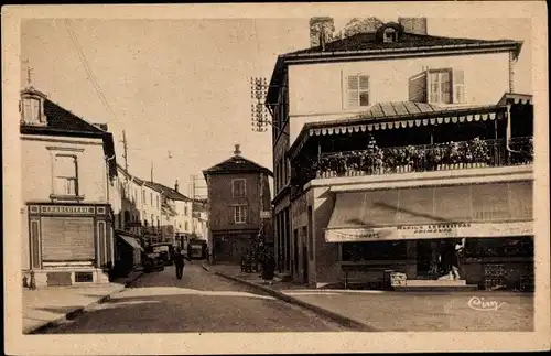 Ak Bains les Bains Vosges, Rue de Verdun