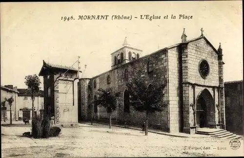 Ak Mornant Rhône, l'Eglise et la Place
