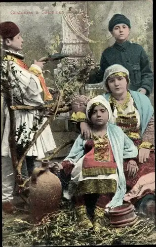 Ak Costumes a Salonique, Griechische Tracht, Frau mit Kindern