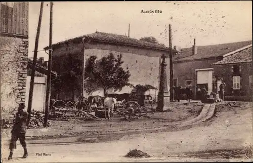 Ak Auzéville en Argonne Meuse, Straßenpartie