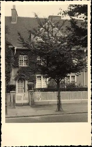 Foto Ak Knapsack Hürth Nordrhein Westfalen, Wohnhaus, Villa Dr. von Bayer