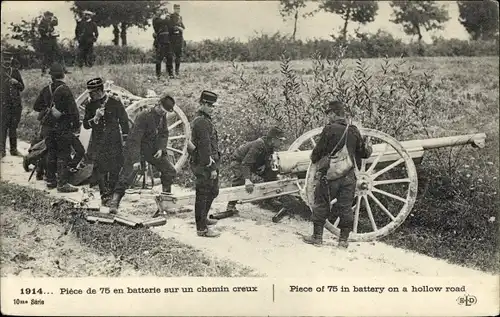 Ak Guerre 1914, Pièce de 75mm en batterie sur un chemin creux, Artillerie