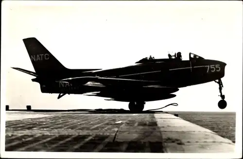 Ak North American FJ 2 Fury, NATC Patuxent, 755, Kampfflugzeug, Flugzeugträger, Katapult