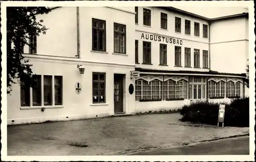 Ak Scharbeutz in Ostholstein, Ostseebad, Augustusbad, Augustus-Schänke, Außenansicht