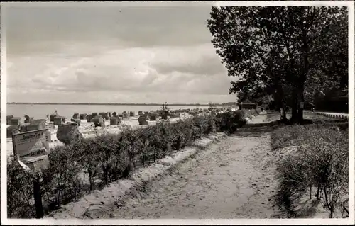 Foto Ak Scharbeutz in Ostholstein, Ostseebad, Strandpromenade