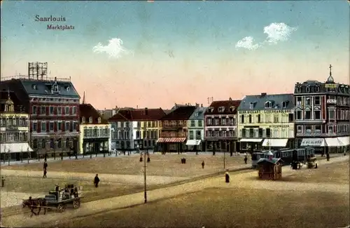 Ak Saarlouis im Saarland, Marktplatz, Straßenbahn