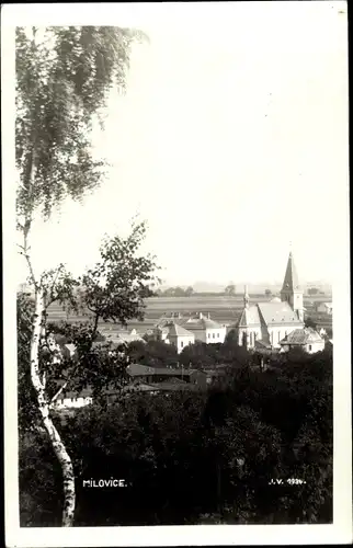 Foto Ak Milovice nad Labem Milowitz Mittelböhmen, Teilansicht, Kirche