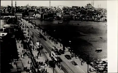 Foto Ak Konstantinopel Istanbul Türkei, Teilansicht, Brücke, Straßenbahn