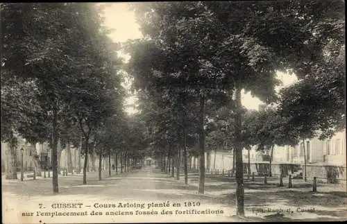 Ak Cusset Allier, Cours Arloing plante en 1810 sur l'emplacement des anciens fosses