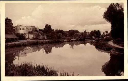 Ak Diou Allier, Le Port du Canal