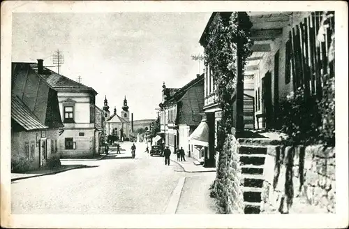 Ak Vamberk Wamberg Královéhradecký kraj, Straßenpartie, Kirche