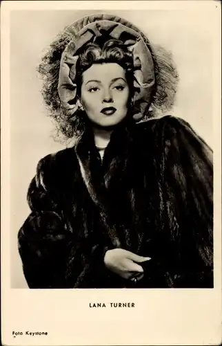 Ak Schauspielerin Lana Turner, Portrait