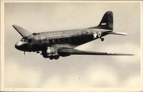 Ak Douglas Dakota C 47, militärisches Transportflugzeug, Q