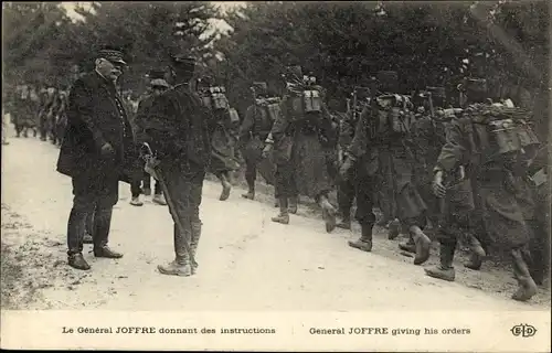Ak Le General Joseph Joffre donnant des instructions, I WK