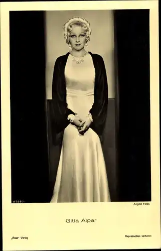 Ak Schauspielerin Gitta Alpar, Portrait, Kleid