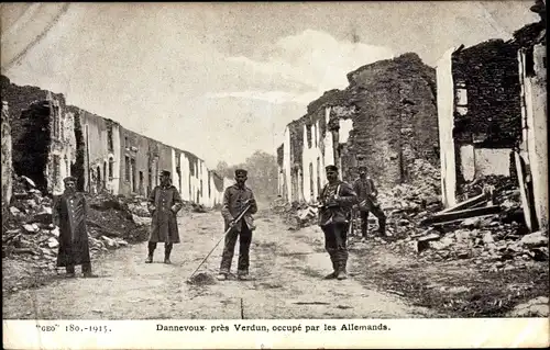 Ak Dannevoux Meuse, pres Verdun, occupé par les Allemands, Kriegszerstörung 1. WK