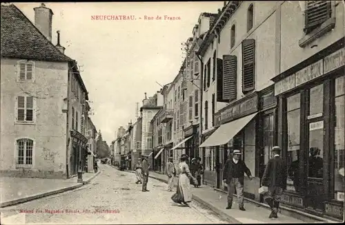 Ak Neufchateau Vosges, Rue de France