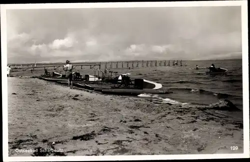 Ak Ostseebad Scharbeutz in Ostholstein, Blick vom Strand auf die See