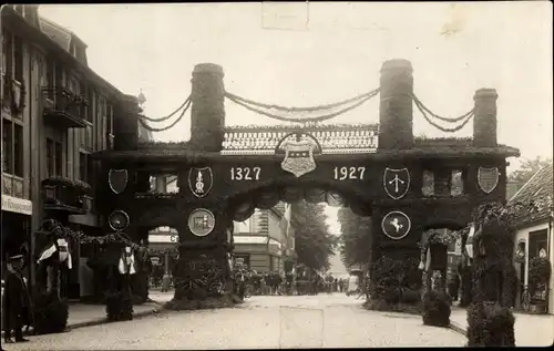 Foto Ak Rheine in Westfalen, Straßenpartie, Festschmuck 1927, Stadtwappen