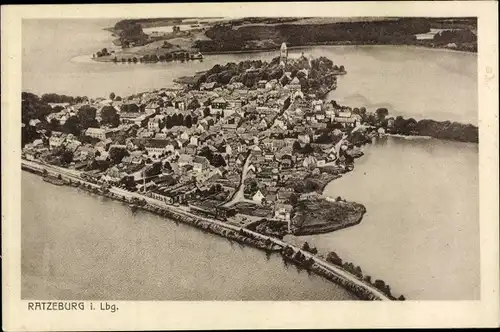 Ak Ratzeburg in Lauenburg, Fliegeraufnahme, Kirche