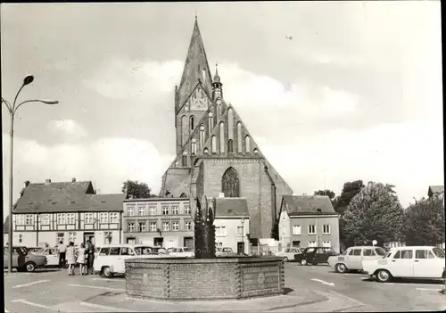 Ak Barth an der Ostsee, Marktplatz, St. Marien Kirche