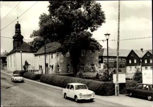 Ak Eßbach in Thüringen, Straßenpartie, fahrende Automobile, Trabant