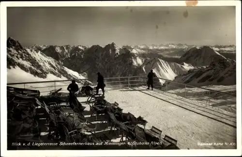 Ak Schneefernerhaus auf der Zugspitze, Blick v. d. Liegeterrasse auf Mieminger- u. Stubaler Alpen