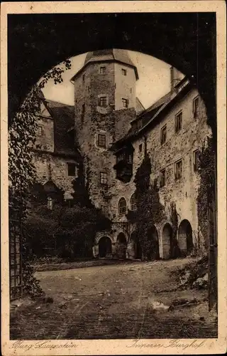 Ak Lauenstein Ludwigsstadt im Kreis Kronach Oberfranken, Burg Lauenstein, Burghof