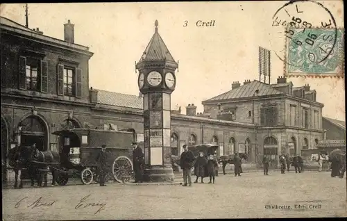 Ak Creil Oise, La Gare, Kutsche
