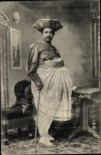 Ak Sri Lanka Ceylon, Portrait, a Kandyan Chief, Häuptling