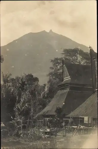 Ak Medan Sumatra Indonesien, Dorfidylle, Teilansicht