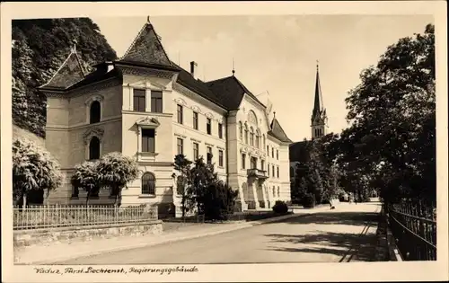 Ak Vaduz Liechtenstein, Regierungsgebäude