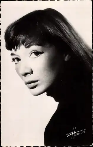 Ak Sängerin und Schauspielerin Juliette Greco, Portrait