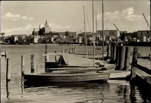 Ak Hansestadt Rostock, an der Warnow, Boote