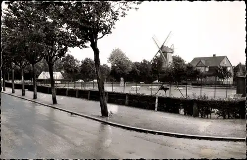 Foto Wyk auf Föhr Nordfriesland, Windmühle, am Tennisplatz