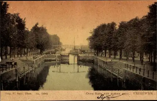 Ak Vreeswijk Utrecht, Oude sluis met kleine brug, Schleuse