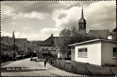 Ak Eys Limburg Niederlande, Parochiehuis met Kerk