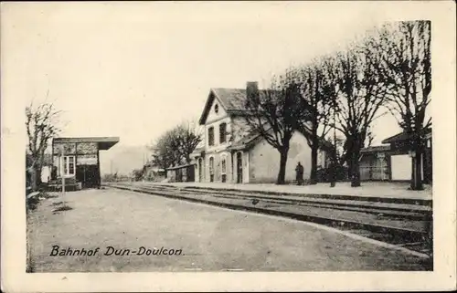 Ak Dun Doulcon Lothringen Meuse, Bahnhof, Gleisseite, I. WK