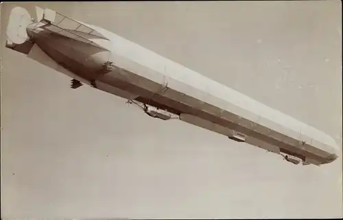Foto Ak Zeppelin in der Luft, Modell 4, Luftschiff